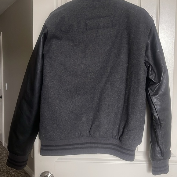 Vintage Varsity Bomber Jacket Beverly Hills - Picture 9 of 9